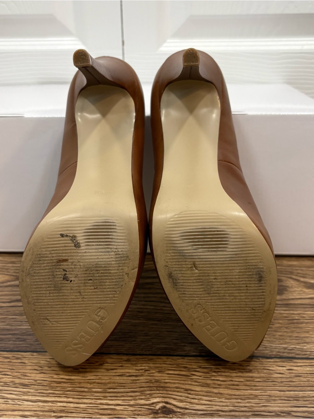 GUESS Cognac Leather Peep Toe Platform Pumps Heels Size 9 - Picture 8 of 11